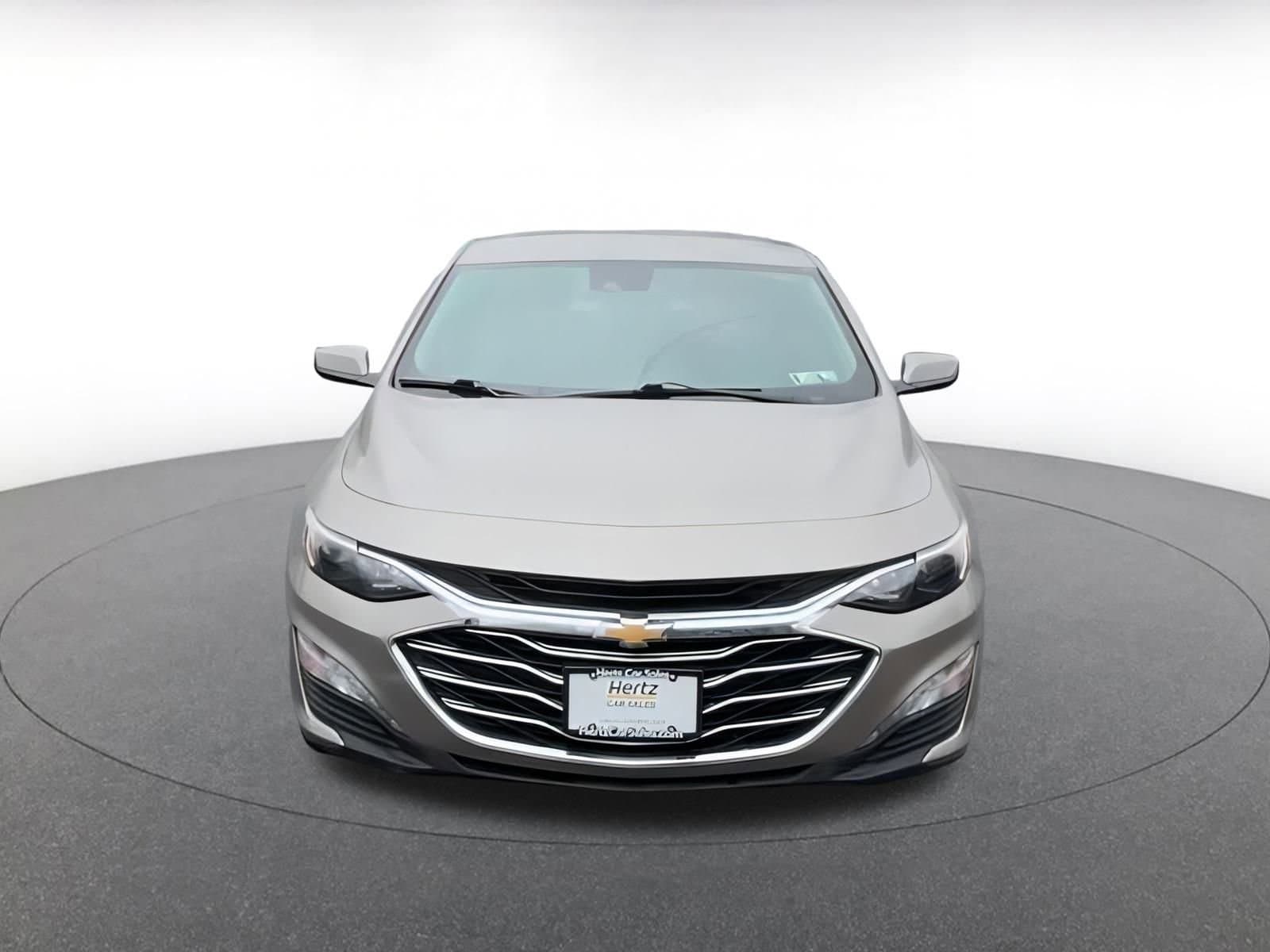 Thumbnail: 2024 Chevrolet Malibu - 3