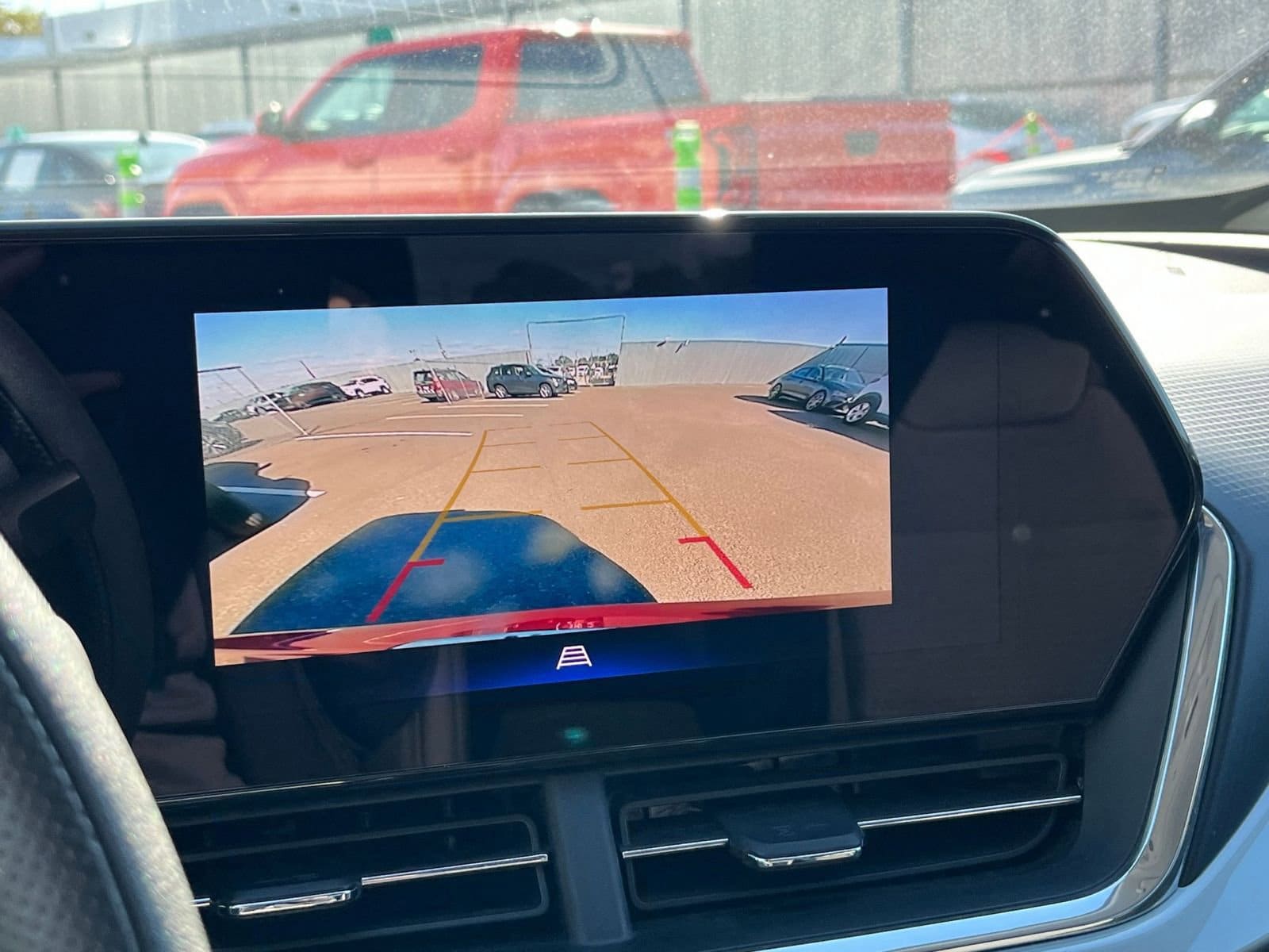 Thumbnail: 2025 Chevrolet Trax - 17