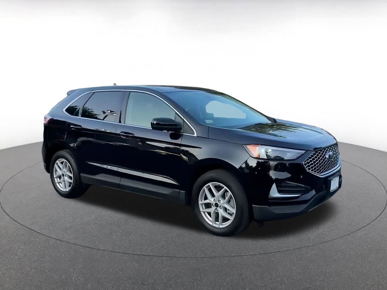 Thumbnail: 2024 Ford Edge - 2