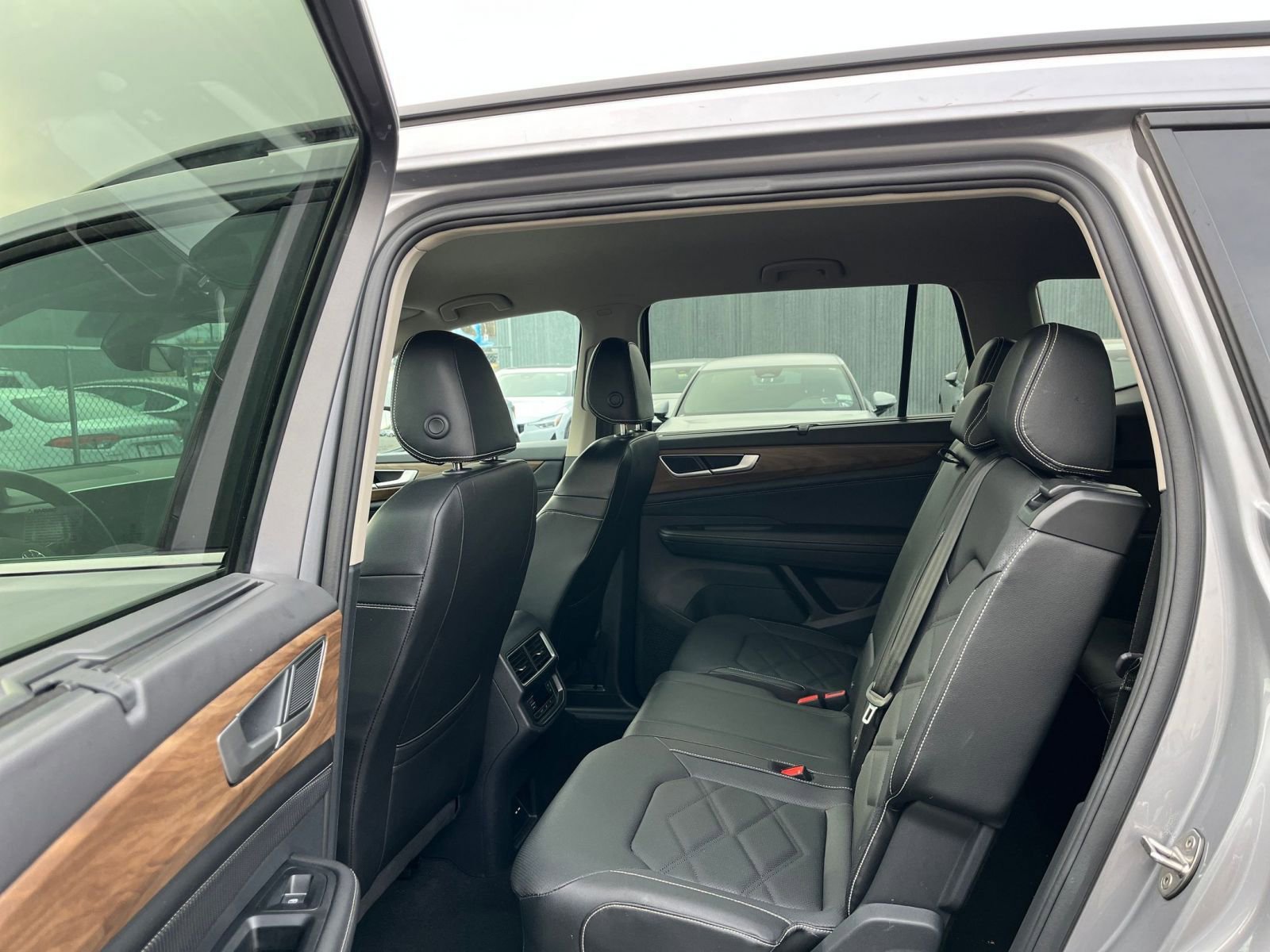 Thumbnail: 2025 Volkswagen Atlas - 25