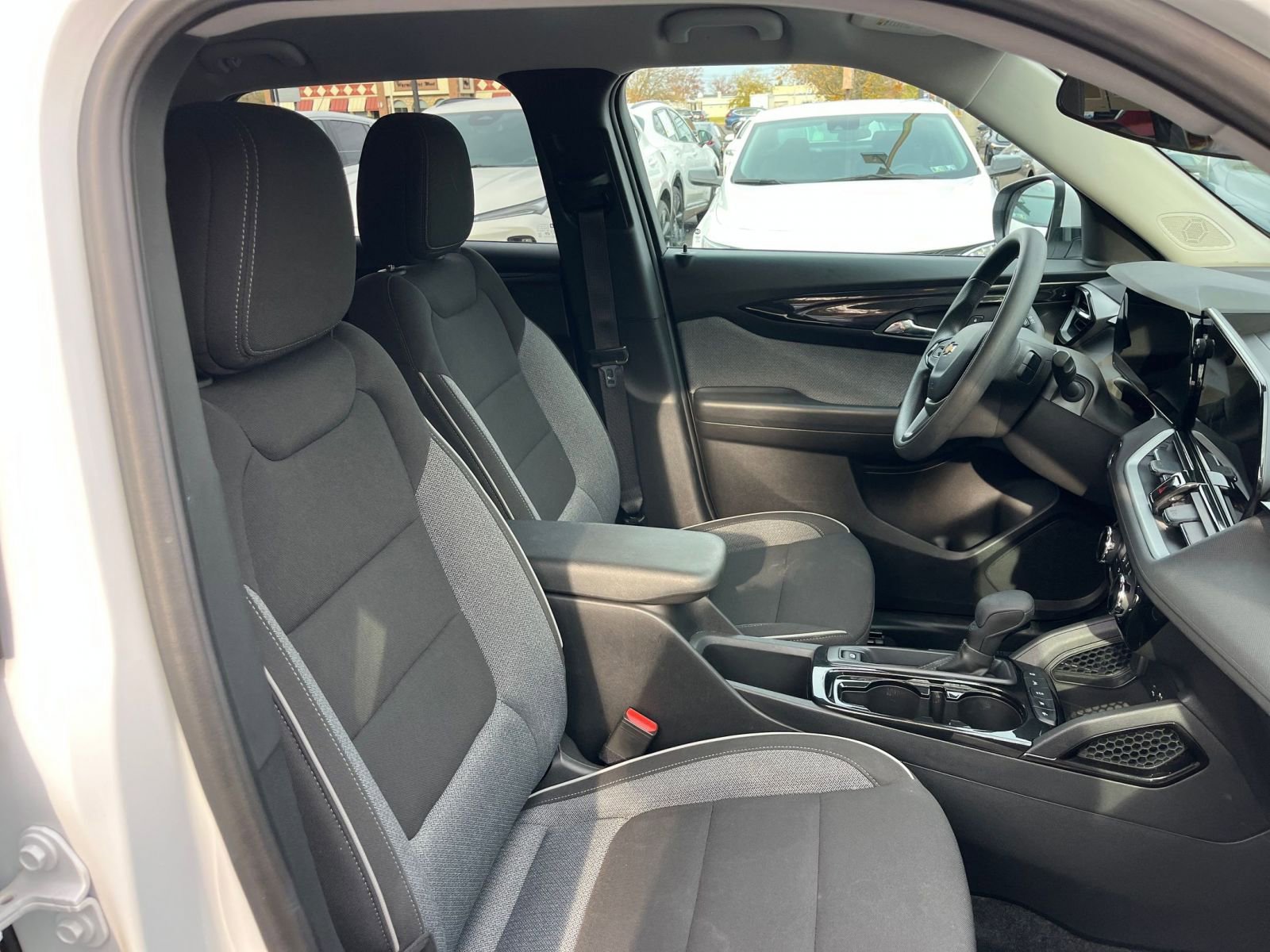 Thumbnail: 2025 Chevrolet TrailBlazer - 34