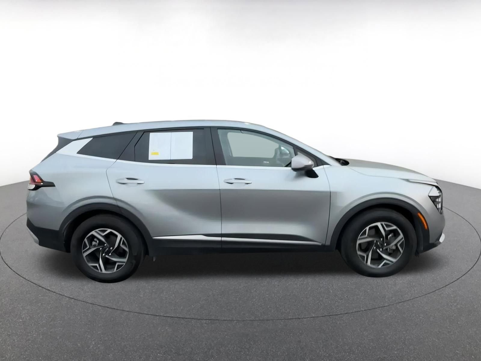 Thumbnail: 2024 Kia Sportage - 16