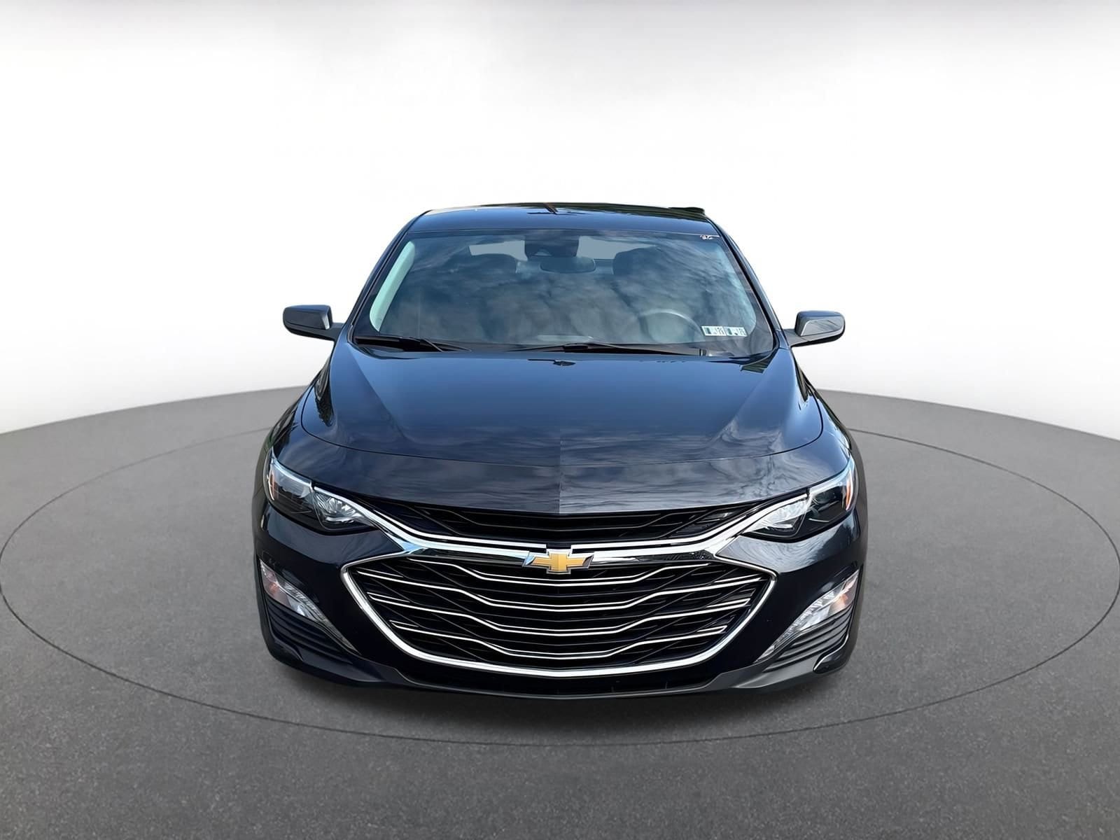 Thumbnail: 2023 Chevrolet Malibu - 2