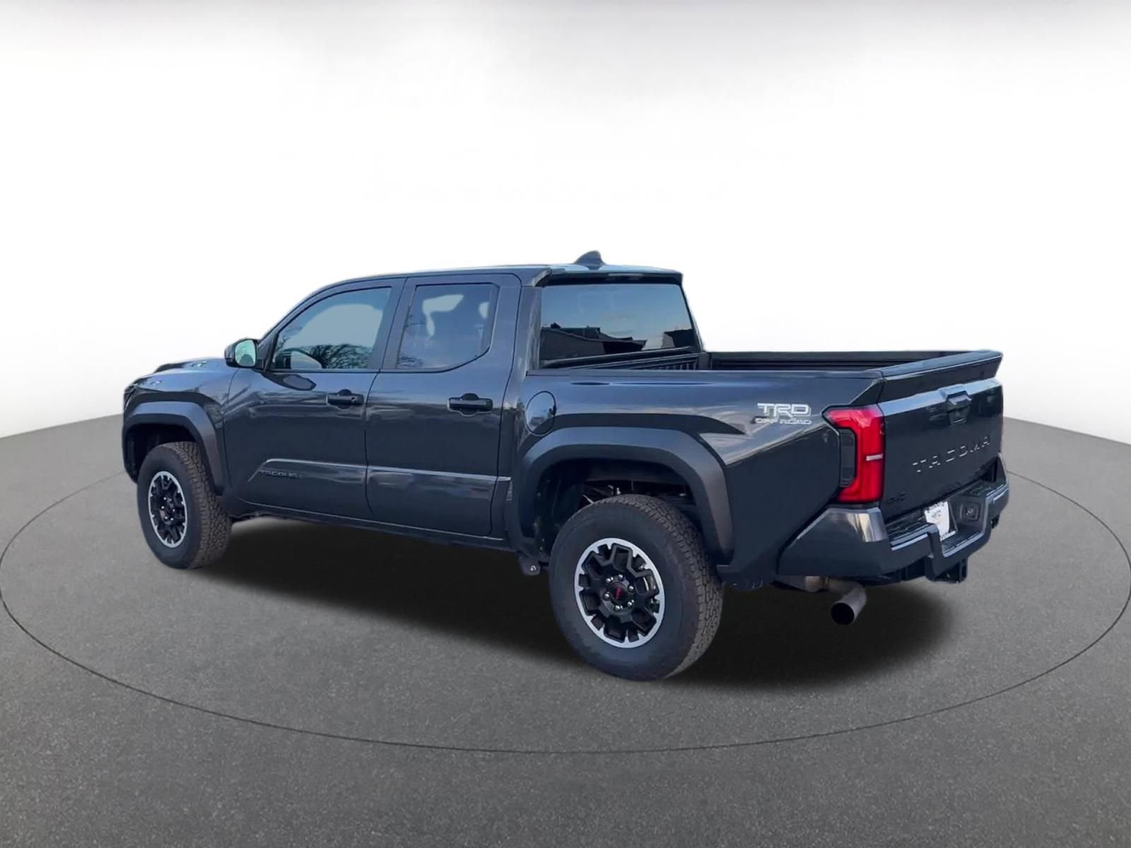 Thumbnail: 2025 Toyota Tacoma - 10