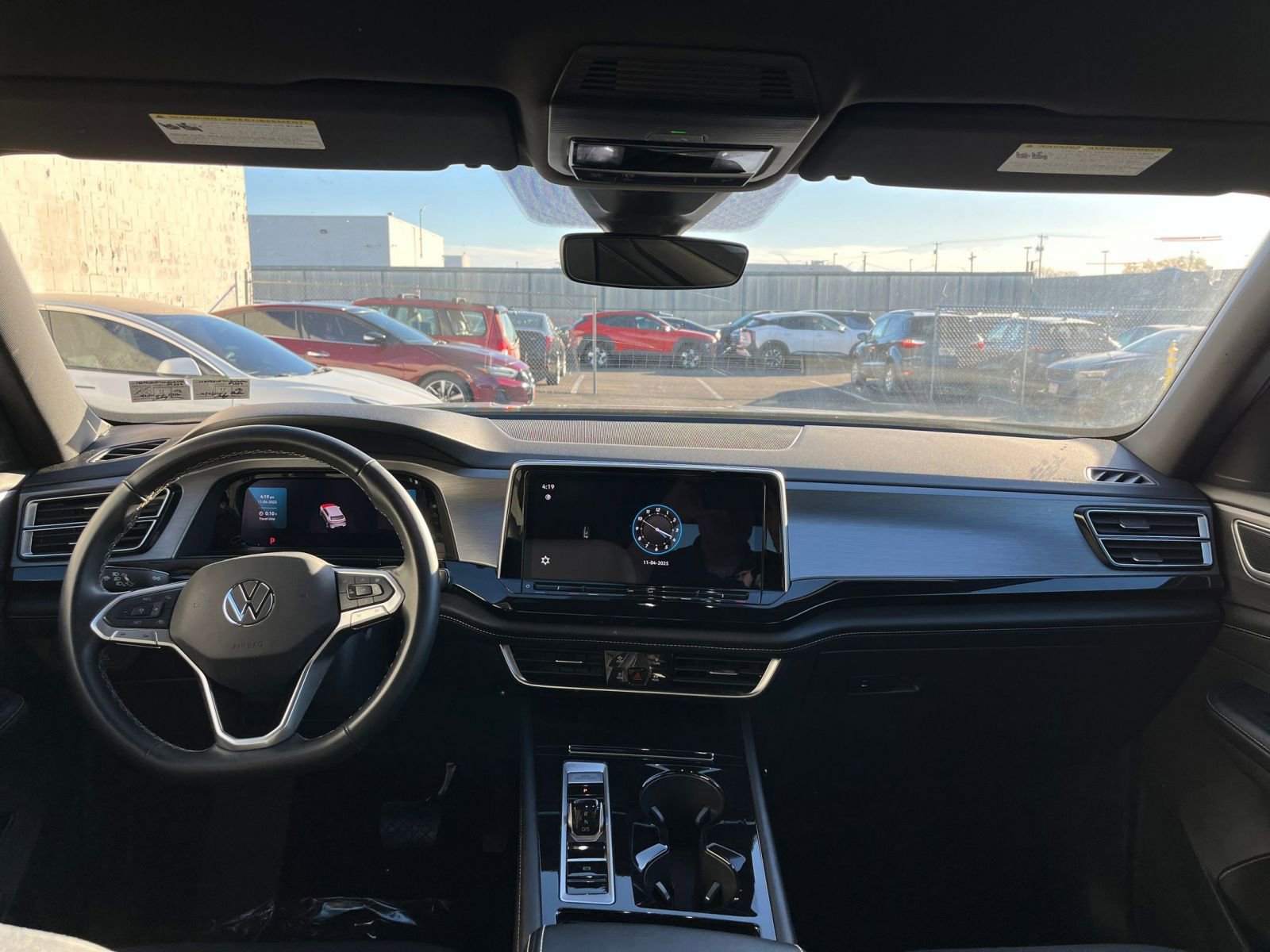 Thumbnail: 2025 Volkswagen Atlas - 34