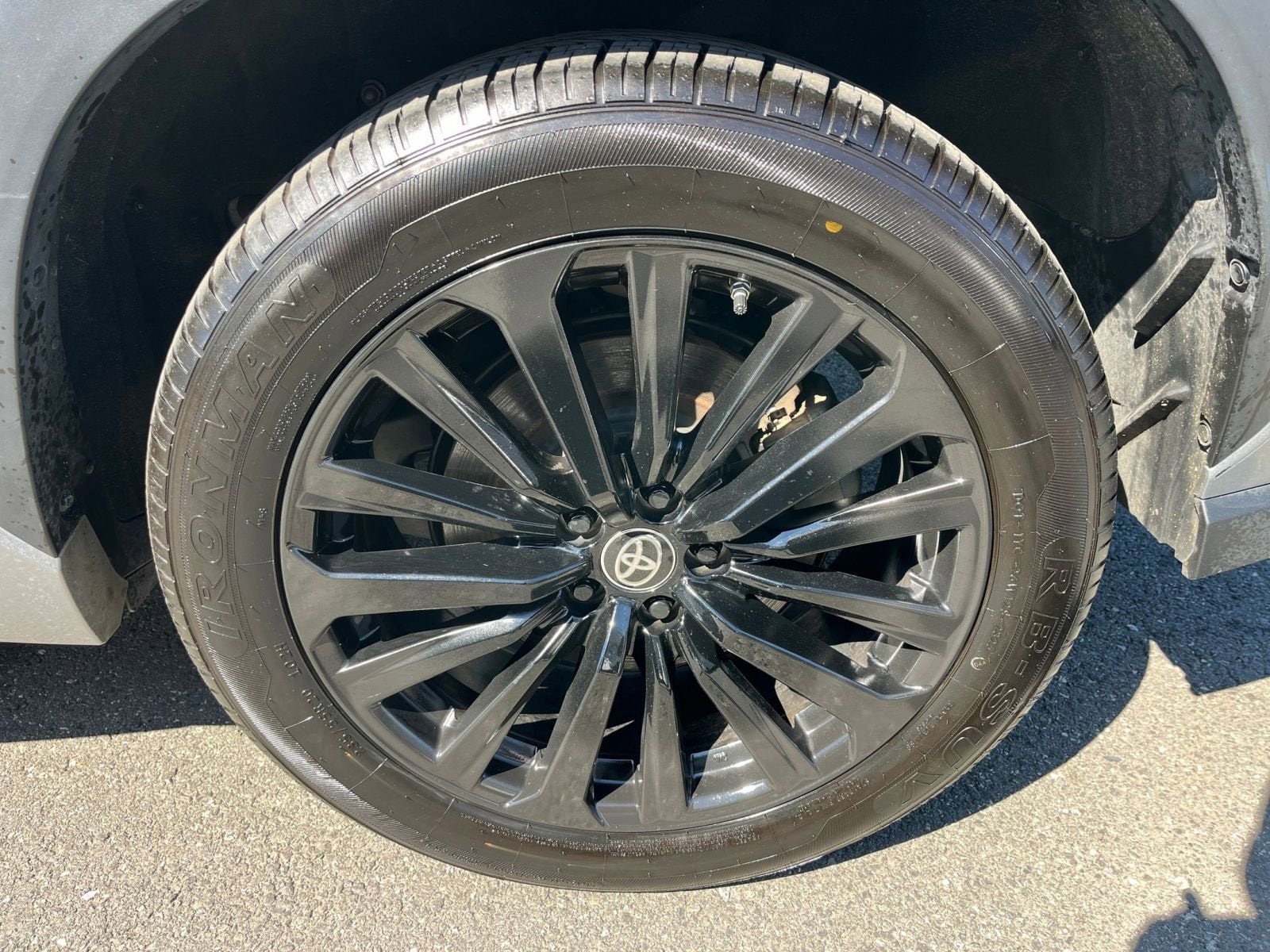 Thumbnail: 2024 Toyota Highlander - 33