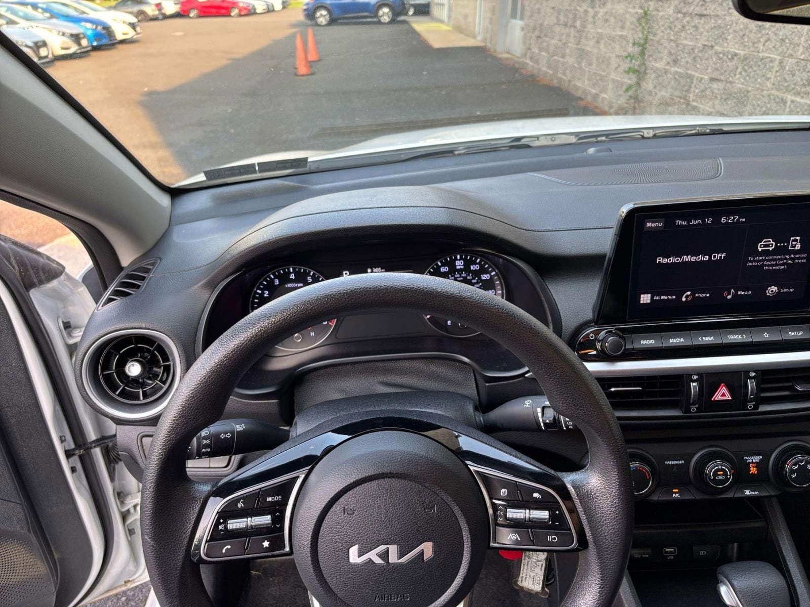 2024 Kia Forte LXS 34