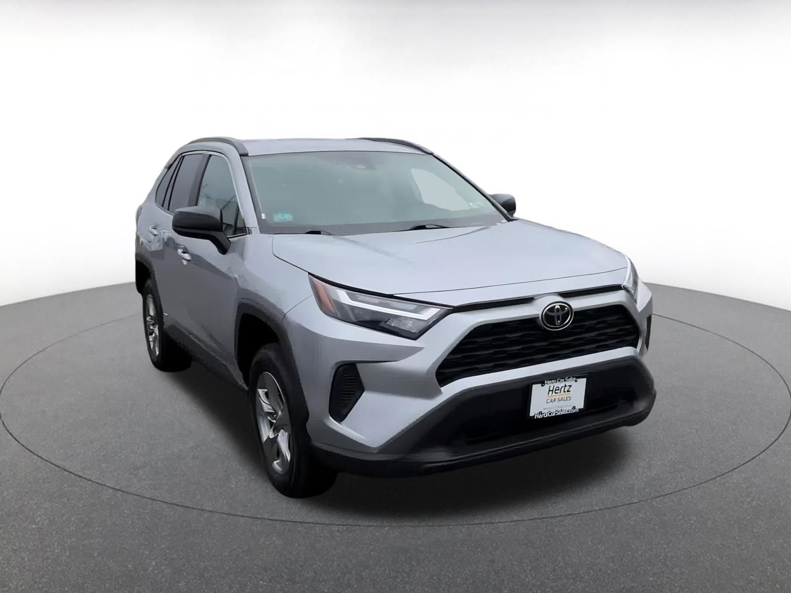 Thumbnail: 2025 Toyota RAV4 - 3