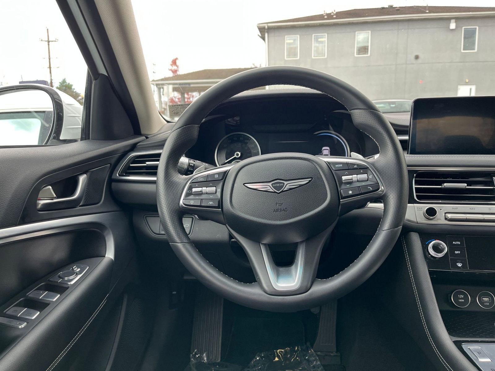 Thumbnail: 2025 Genesis G70 - 28