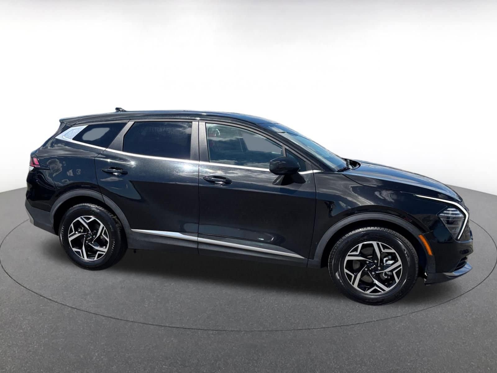 Thumbnail: 2024 Kia Sportage - 15