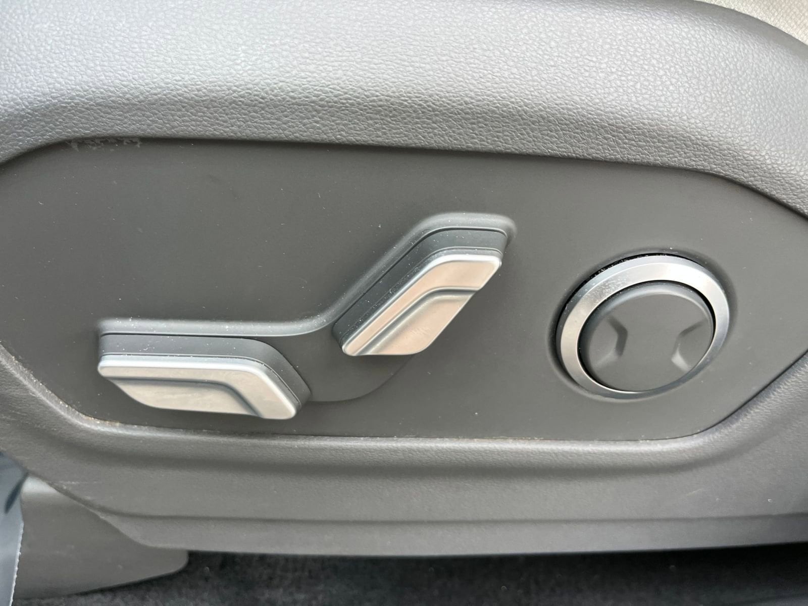 Thumbnail: 2025 Hyundai Santa Fe - 23