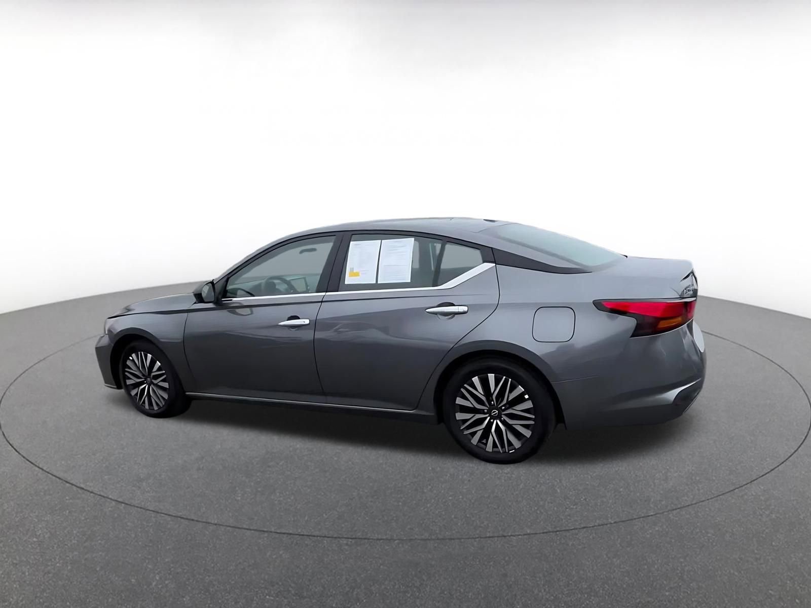 Thumbnail: 2025 Nissan Altima - 10