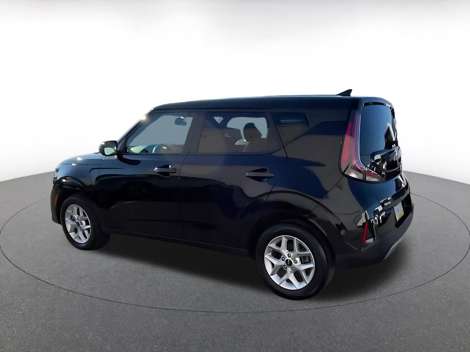 Thumbnail: 2025 Kia Soul - 10