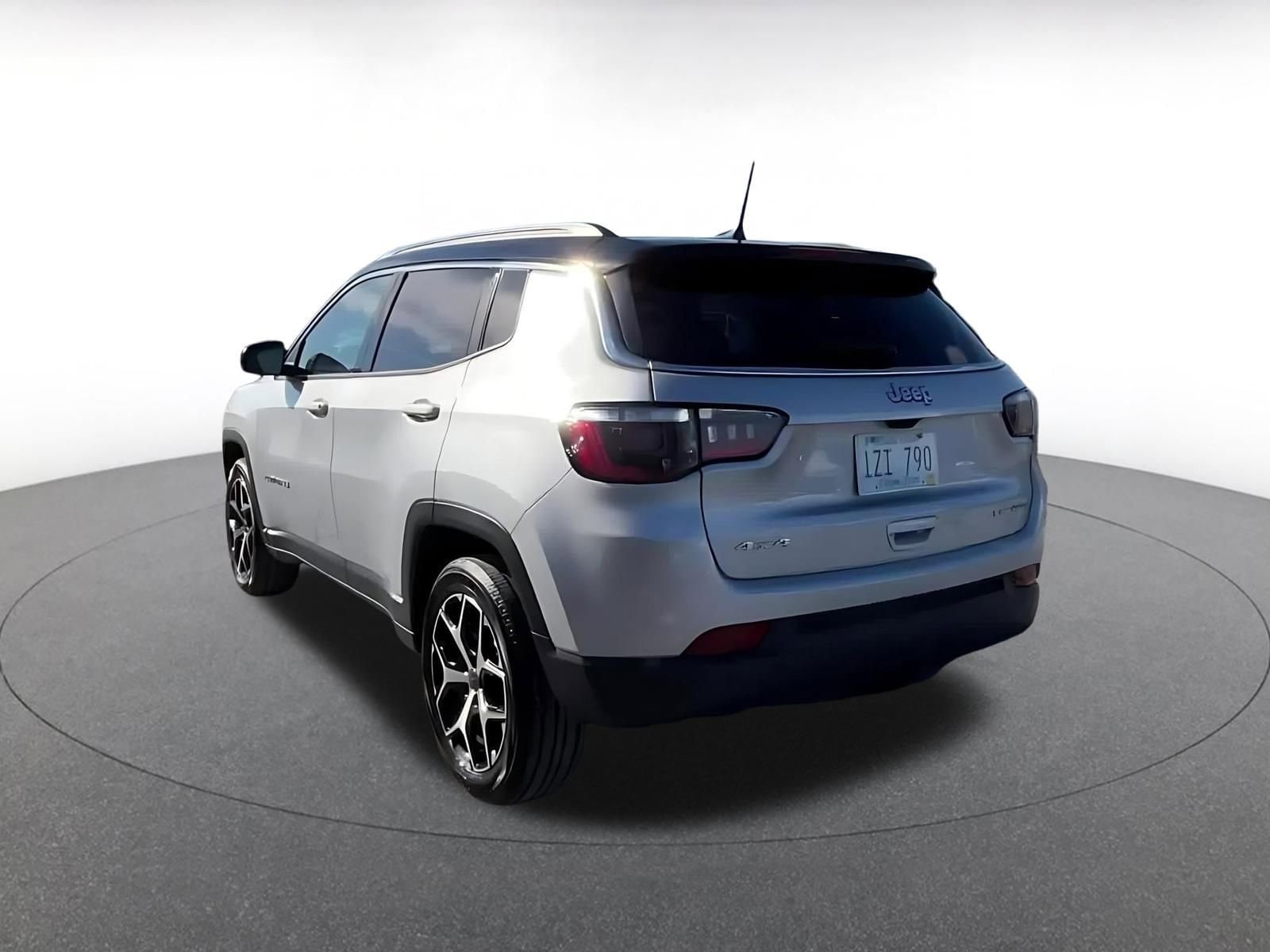 Thumbnail: 2025 Jeep Compass - 11