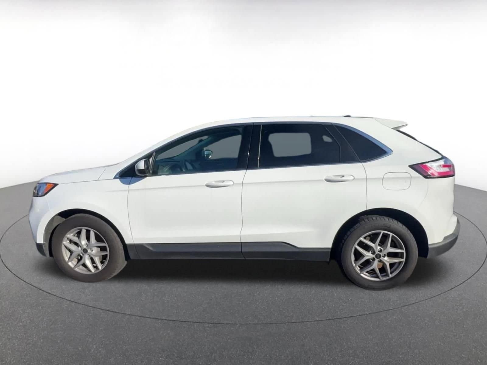 Thumbnail: 2024 Ford Edge - 8