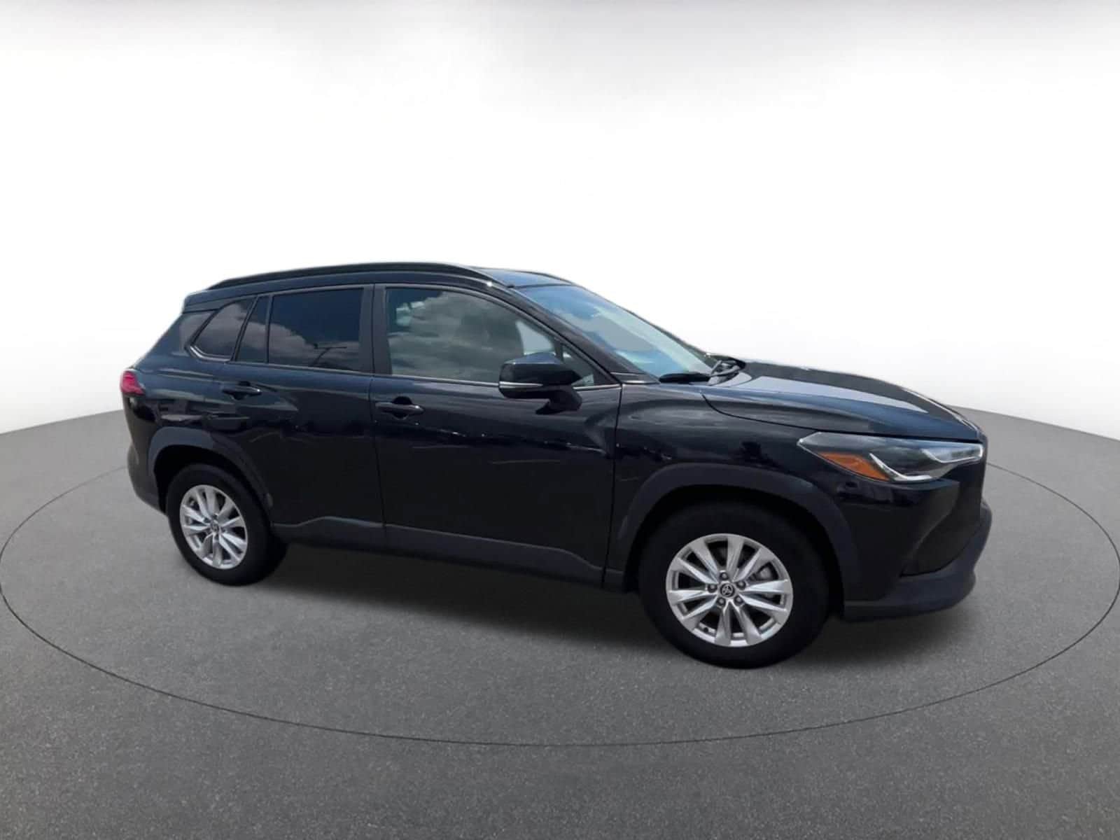 Thumbnail: 2024 Toyota Corolla Cross - 2