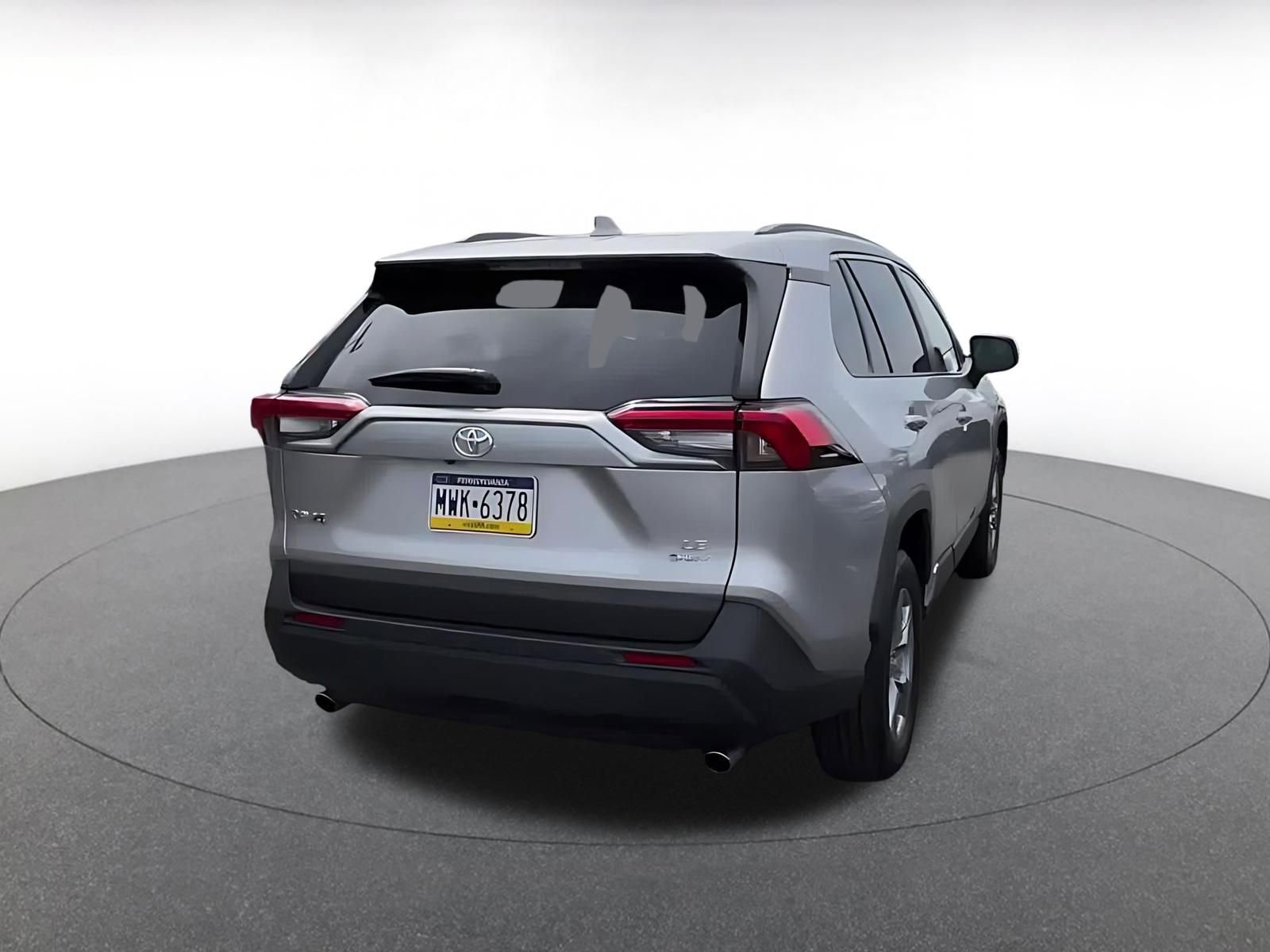 Thumbnail: 2025 Toyota RAV4 - 15