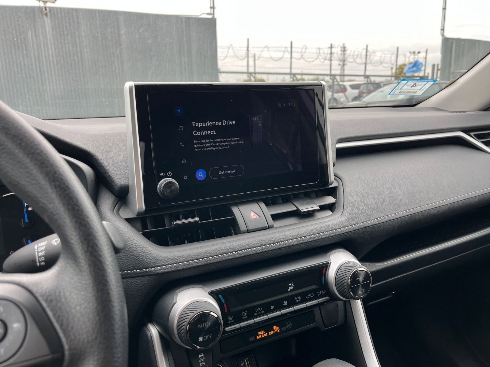 Thumbnail: 2025 Toyota RAV4 - 21