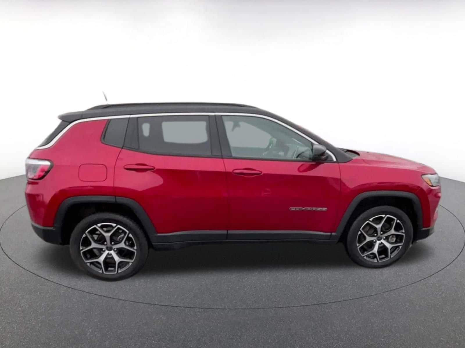 Thumbnail: 2025 Jeep Compass - 16