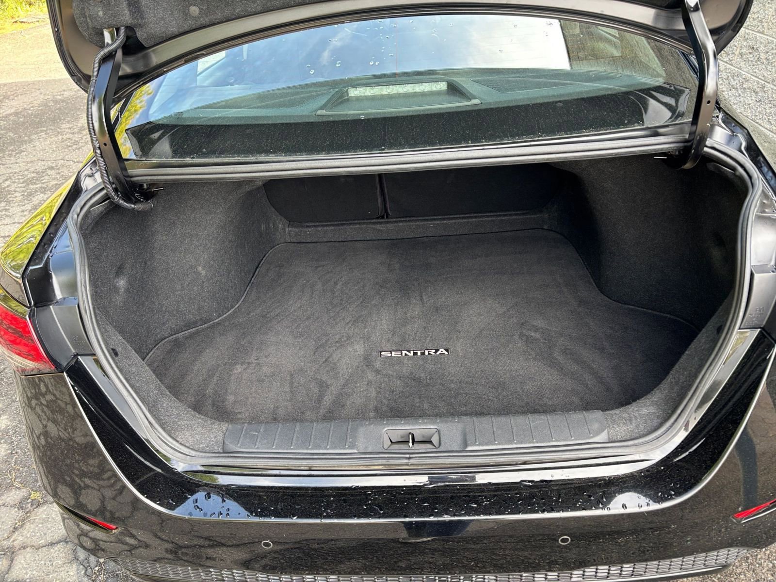 2023 Nissan Sentra SV 31