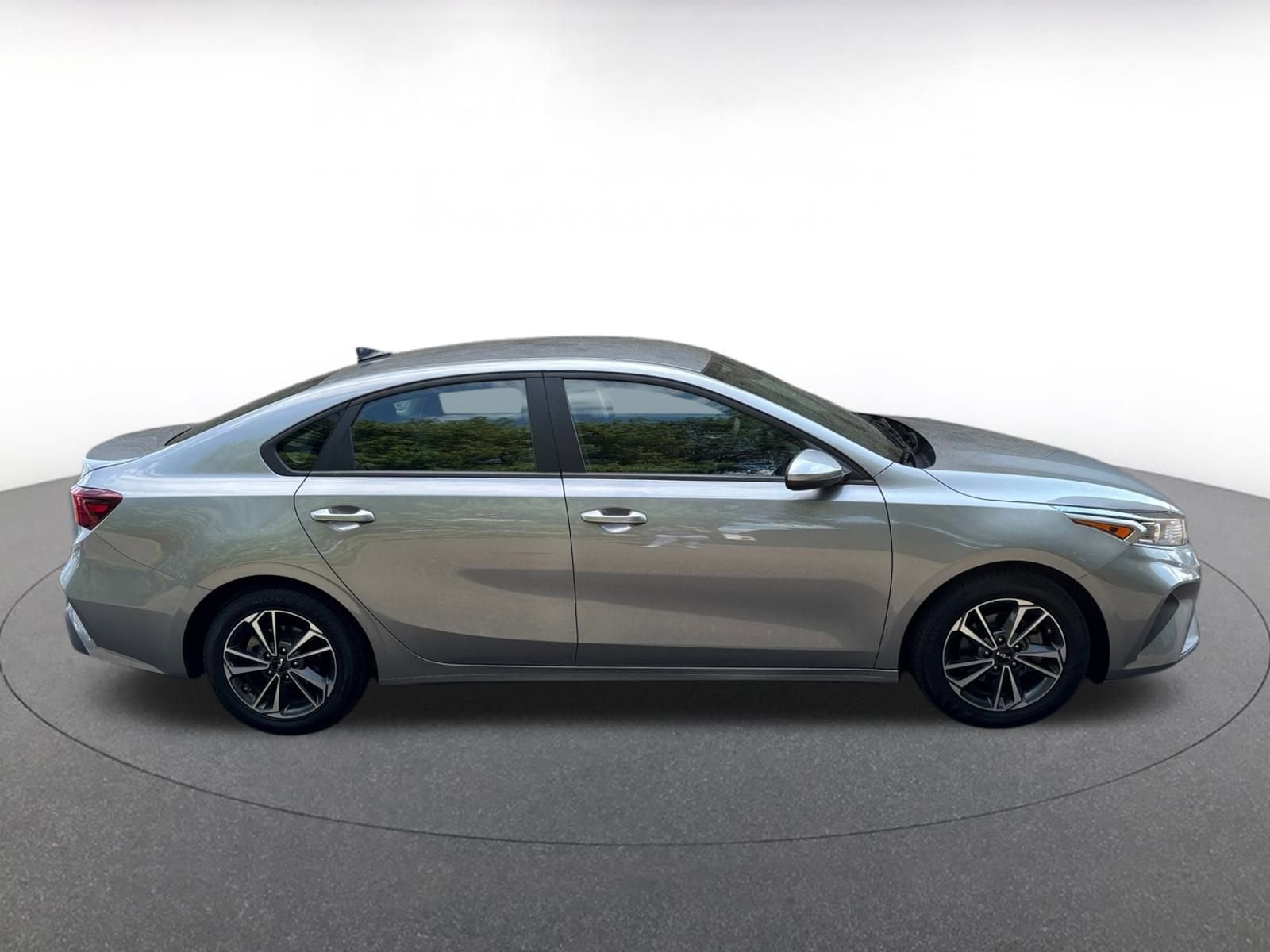 Thumbnail: 2024 Kia Forte - 15