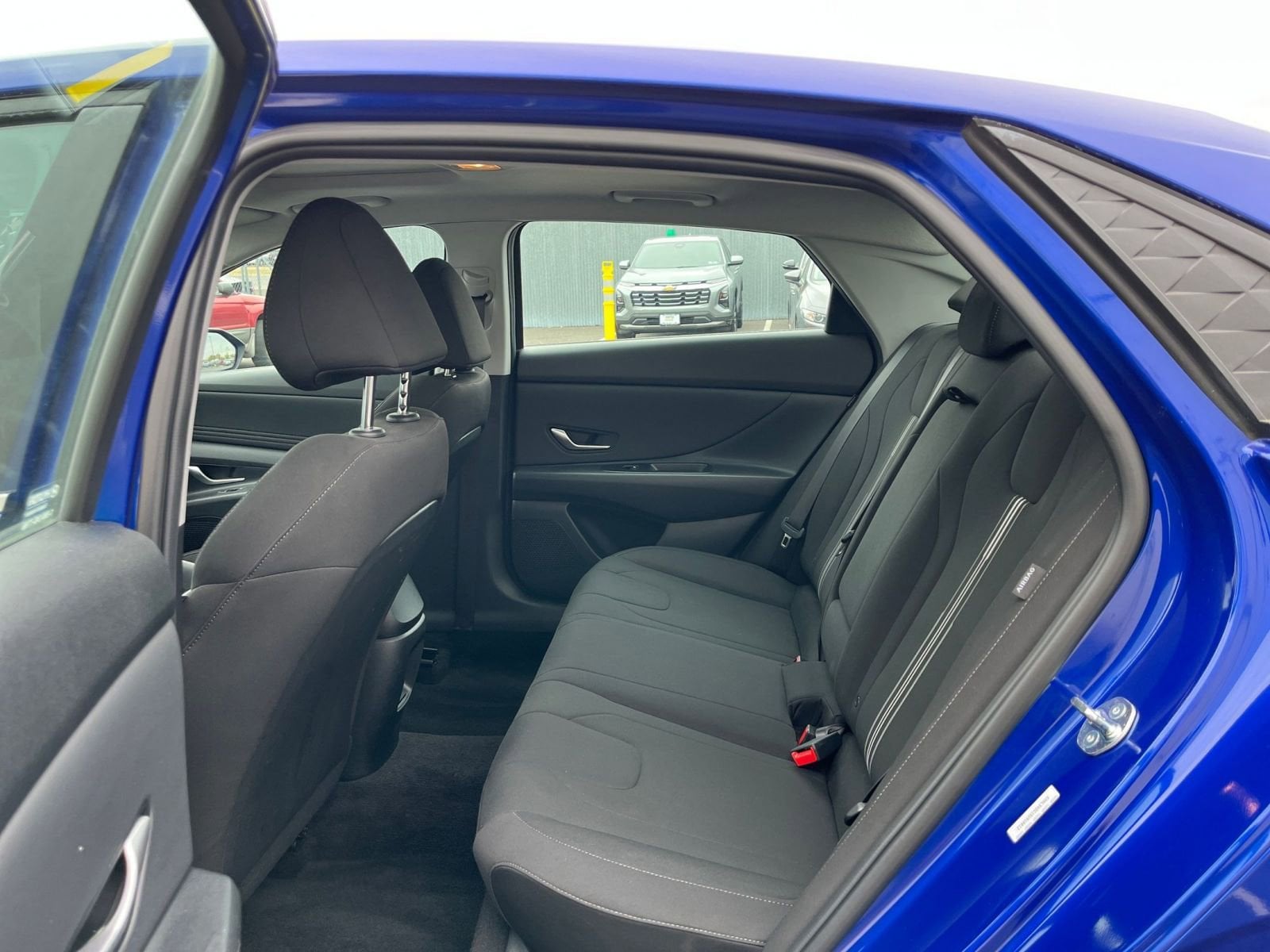 Thumbnail: 2025 Hyundai Elantra - 25