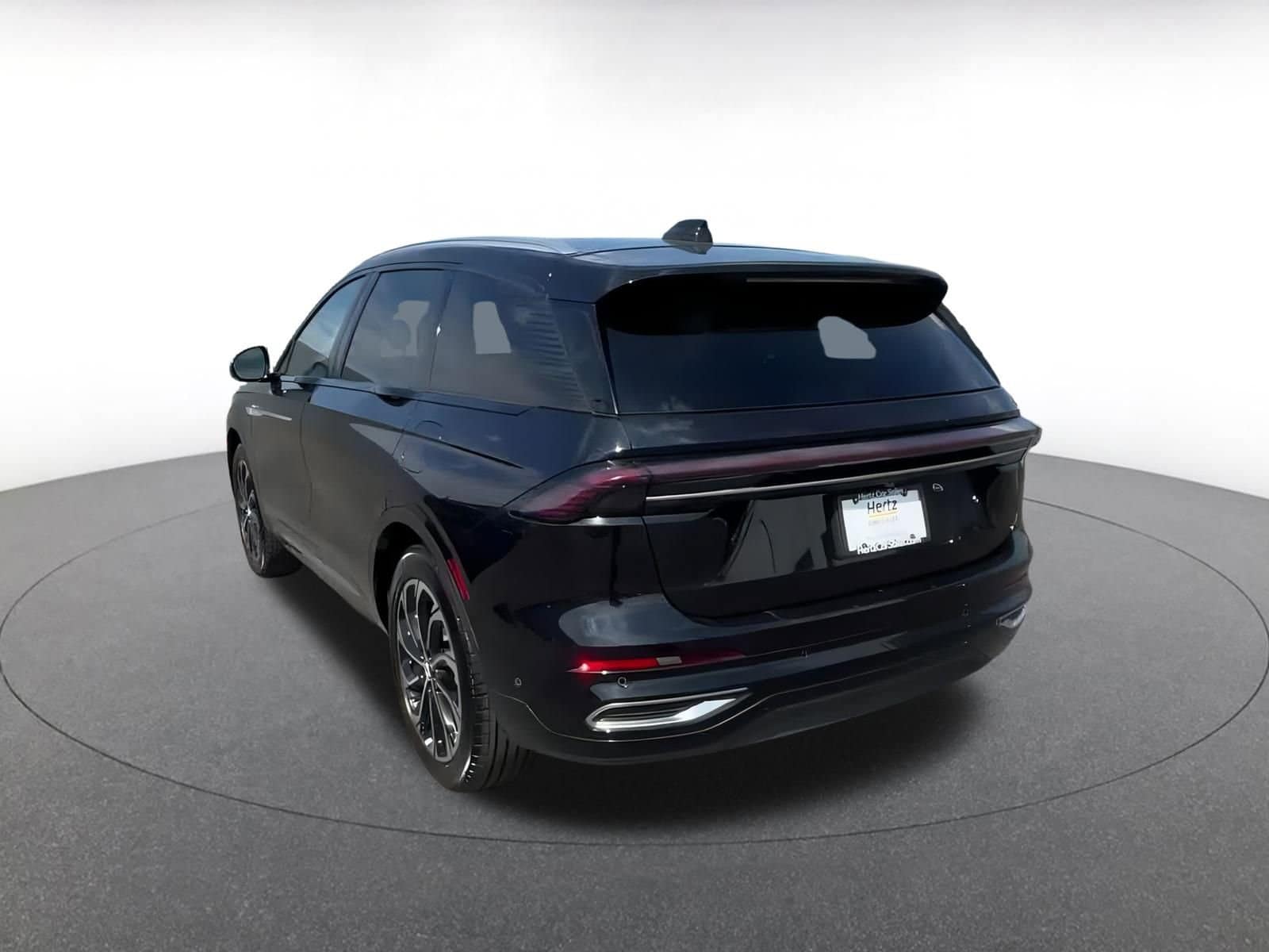 Thumbnail: 2024 Lincoln Nautilus - 11