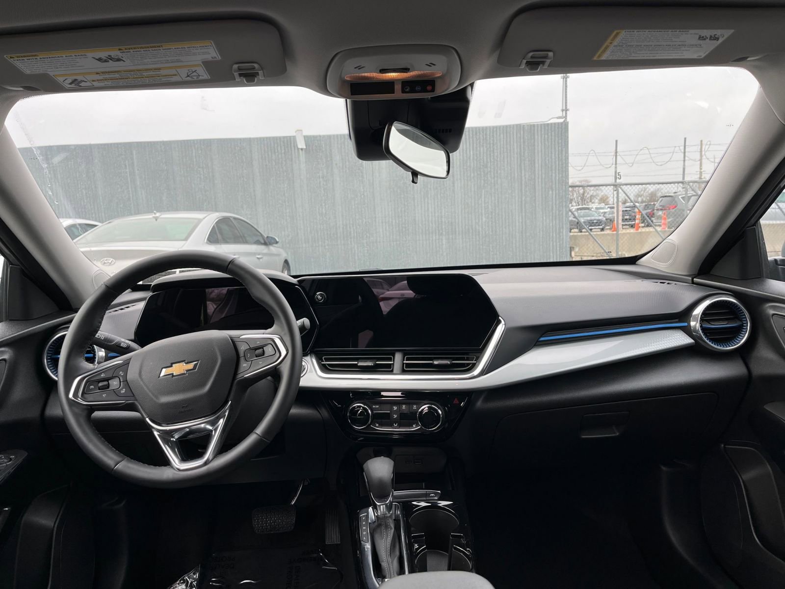 Thumbnail: 2025 Chevrolet Trax - 32