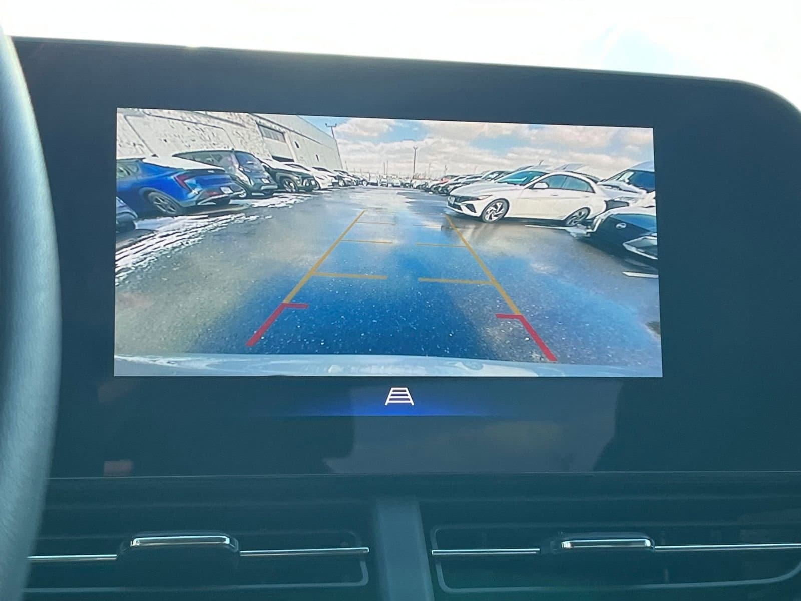 Thumbnail: 2025 Chevrolet Trax - 32