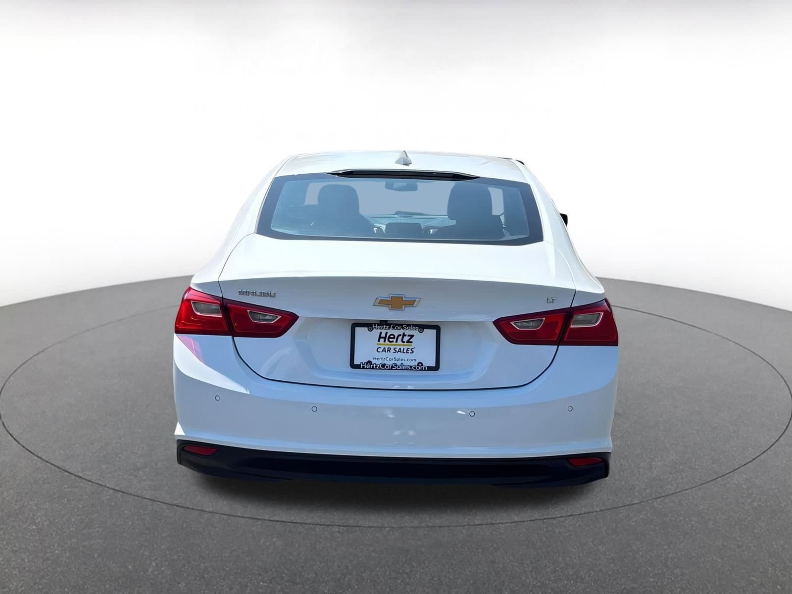 Thumbnail: 2023 Chevrolet Malibu - 6