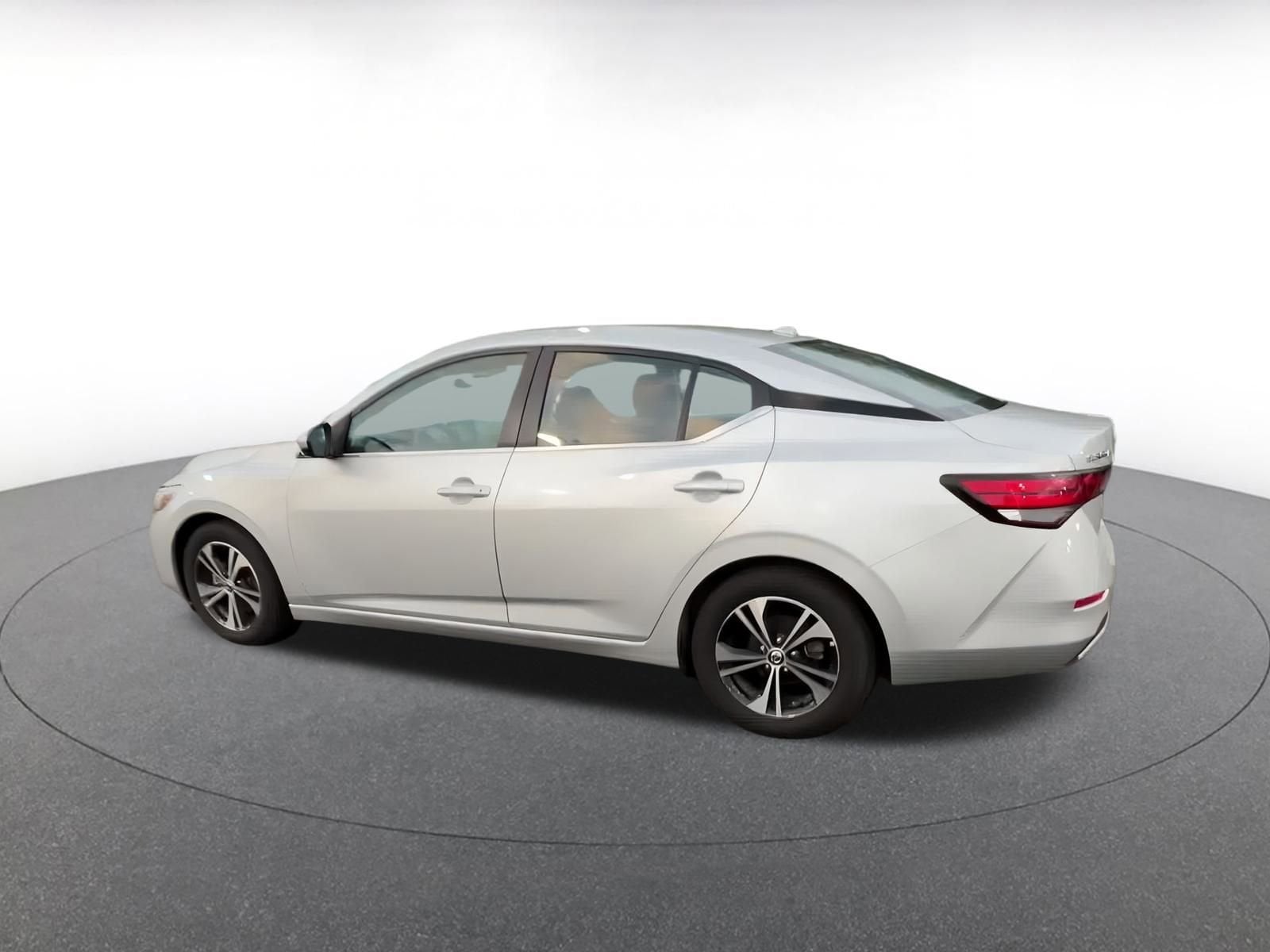 Thumbnail: 2023 Nissan Sentra - 8