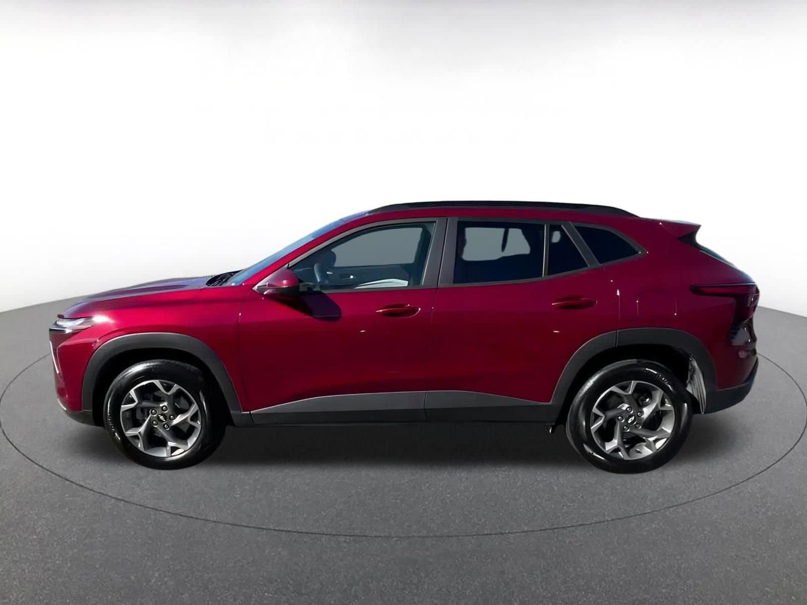 Thumbnail: 2025 Chevrolet Trax - 9