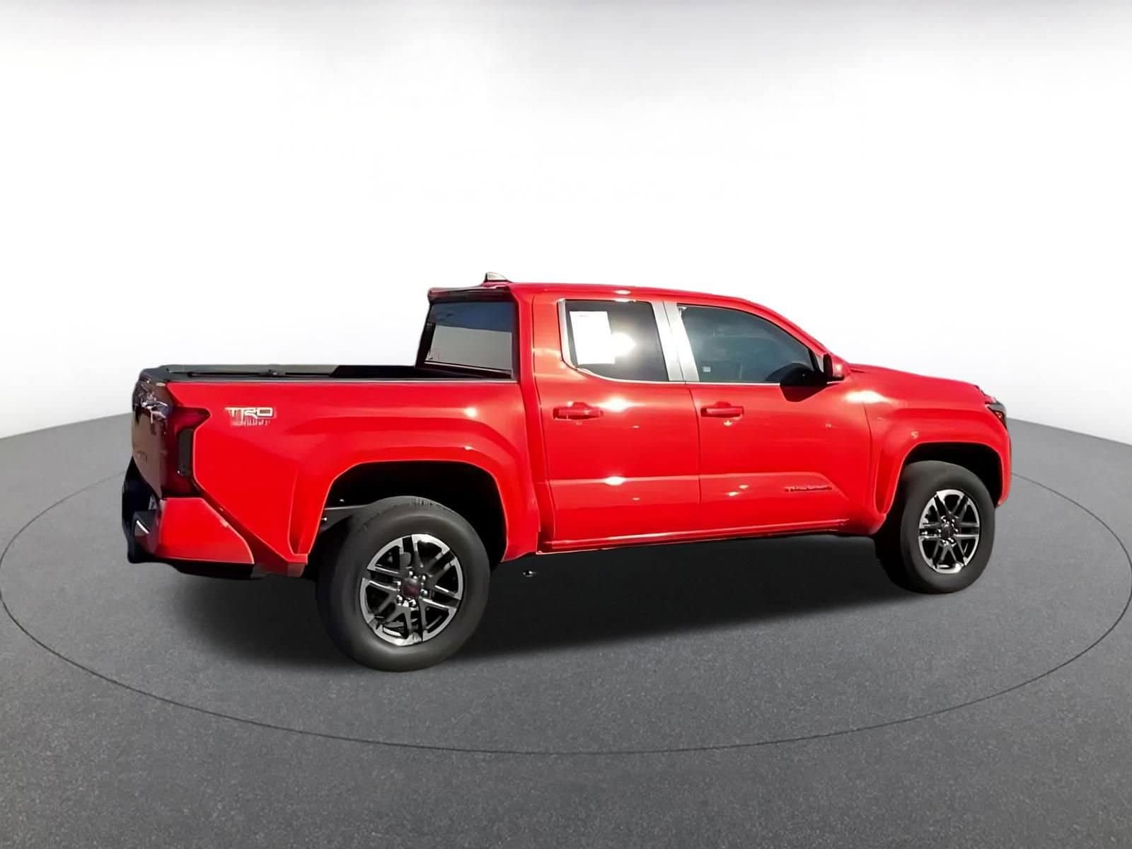 Thumbnail: 2024 Toyota Tacoma - 10