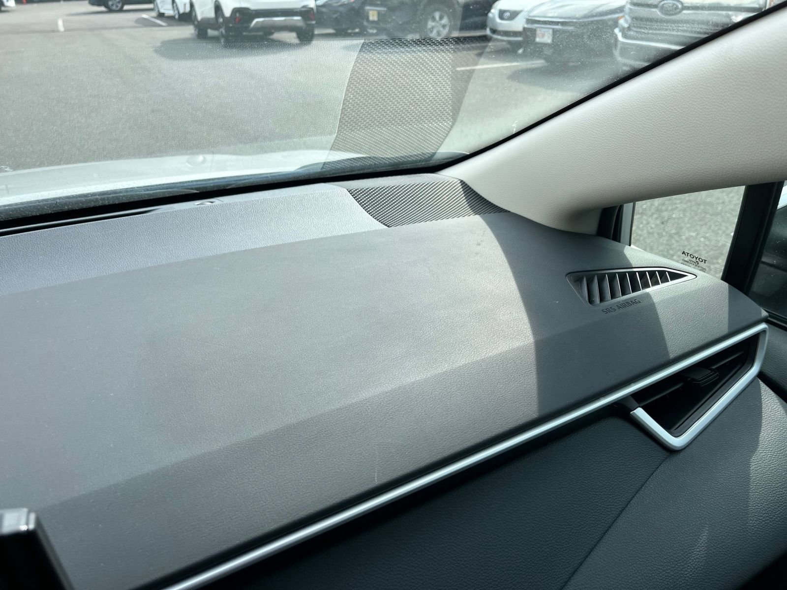 Thumbnail: 2025 Toyota Corolla - 34