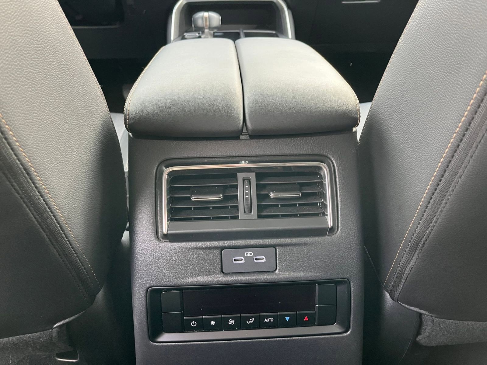 Thumbnail: 2025 Mazda CX-70 - 24