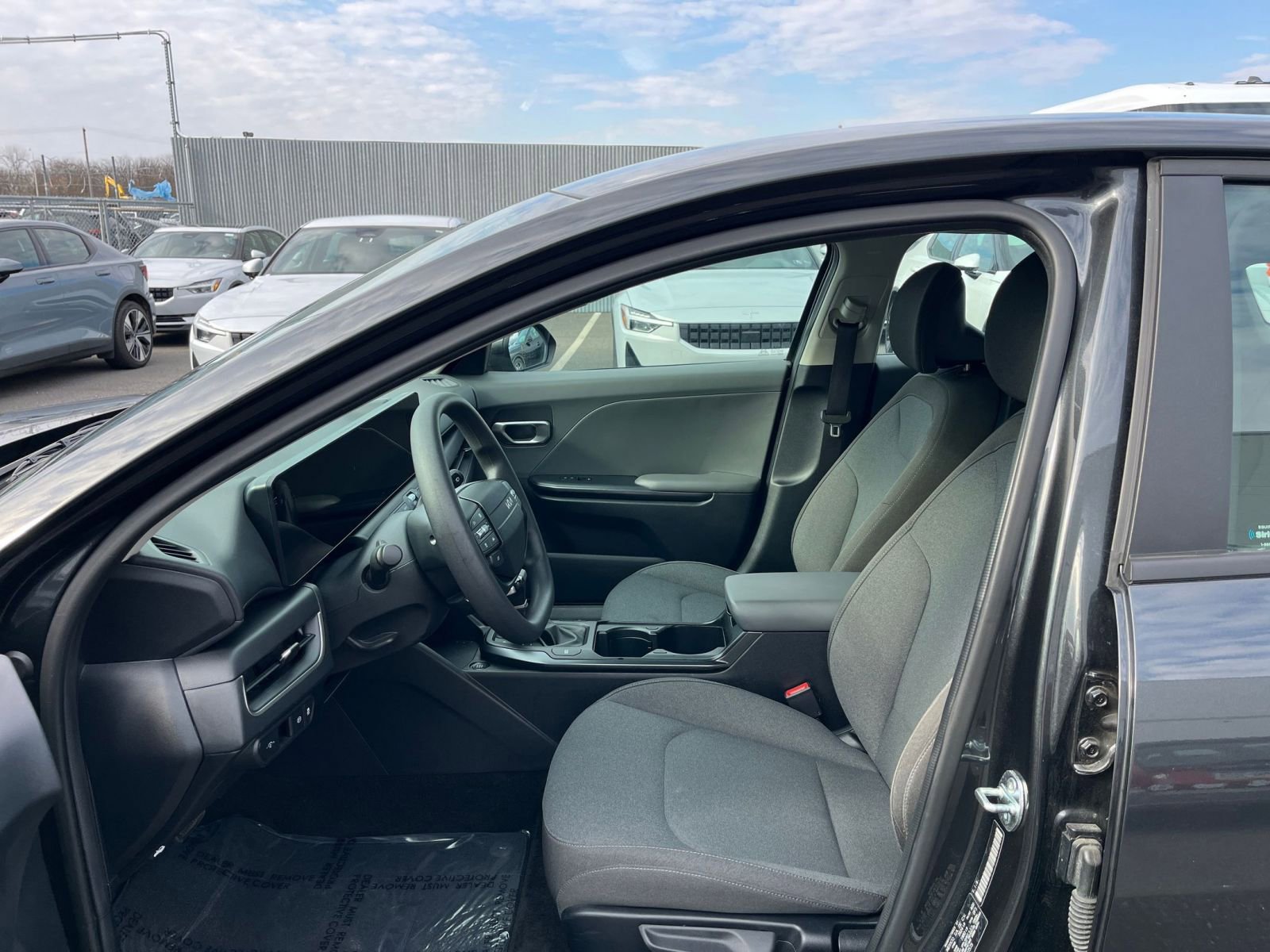 Thumbnail: 2025 Kia K4 - 25