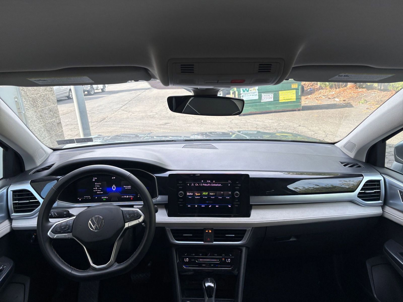 Thumbnail: 2025 Volkswagen Taos - 34