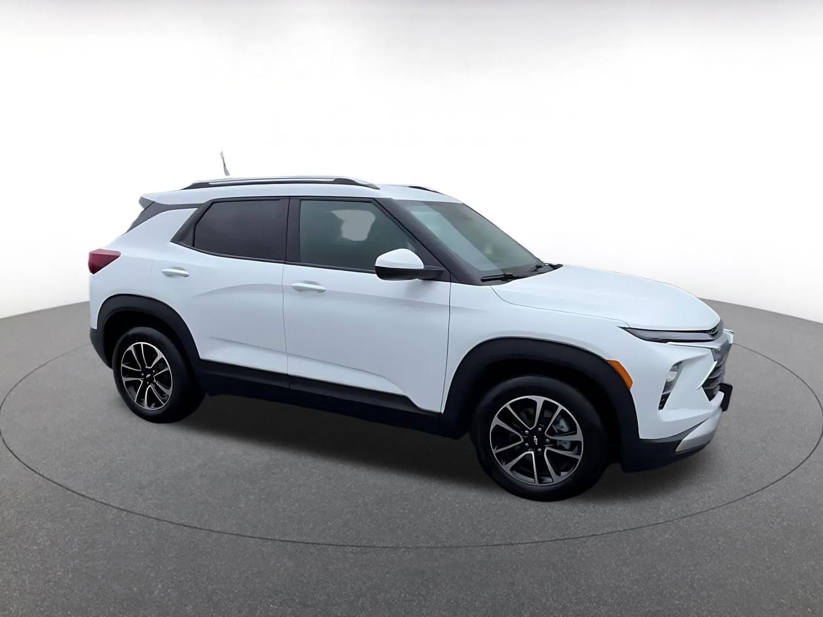 Thumbnail: 2025 Chevrolet TrailBlazer - 1