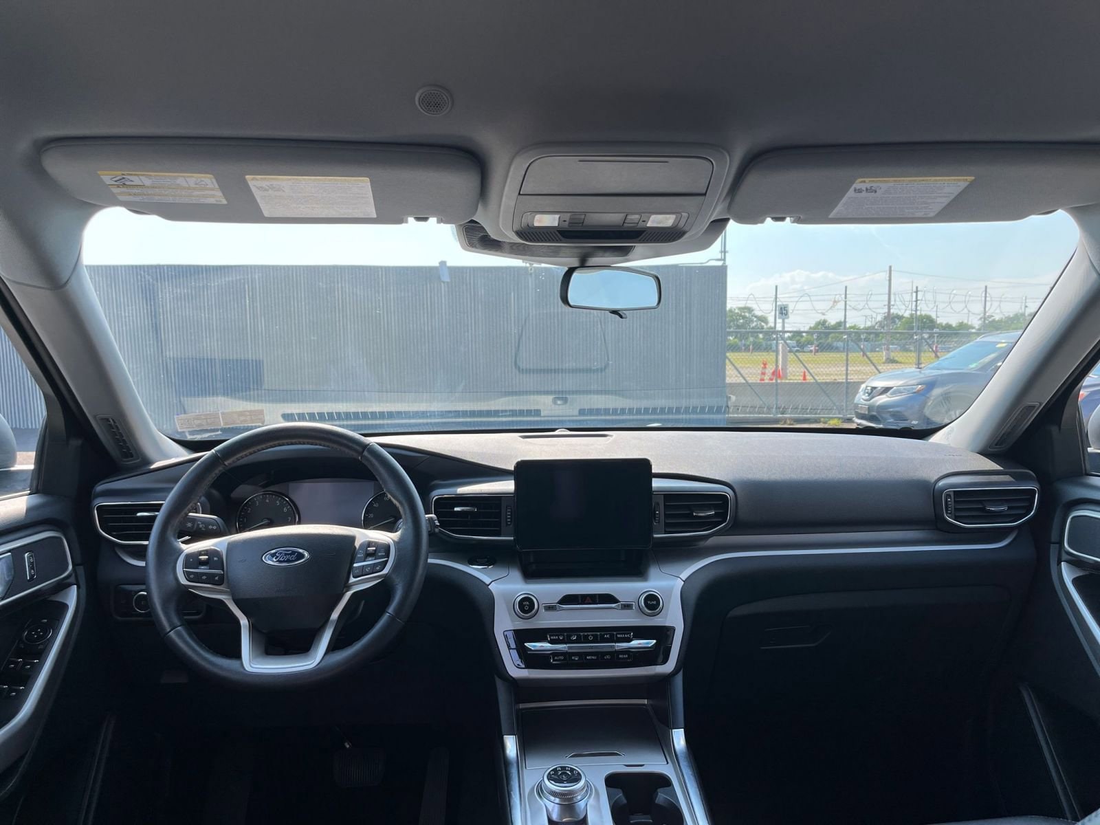 Thumbnail: 2024 Ford Explorer - 32