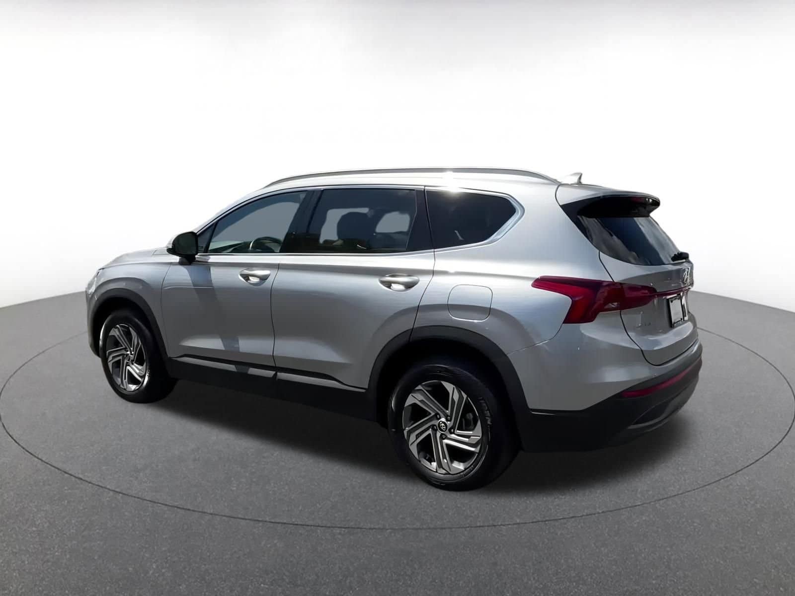 Thumbnail: 2023 Hyundai Santa Fe - 10
