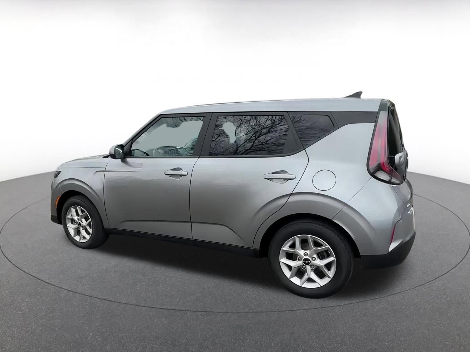 2024 Kia Soul LX 10