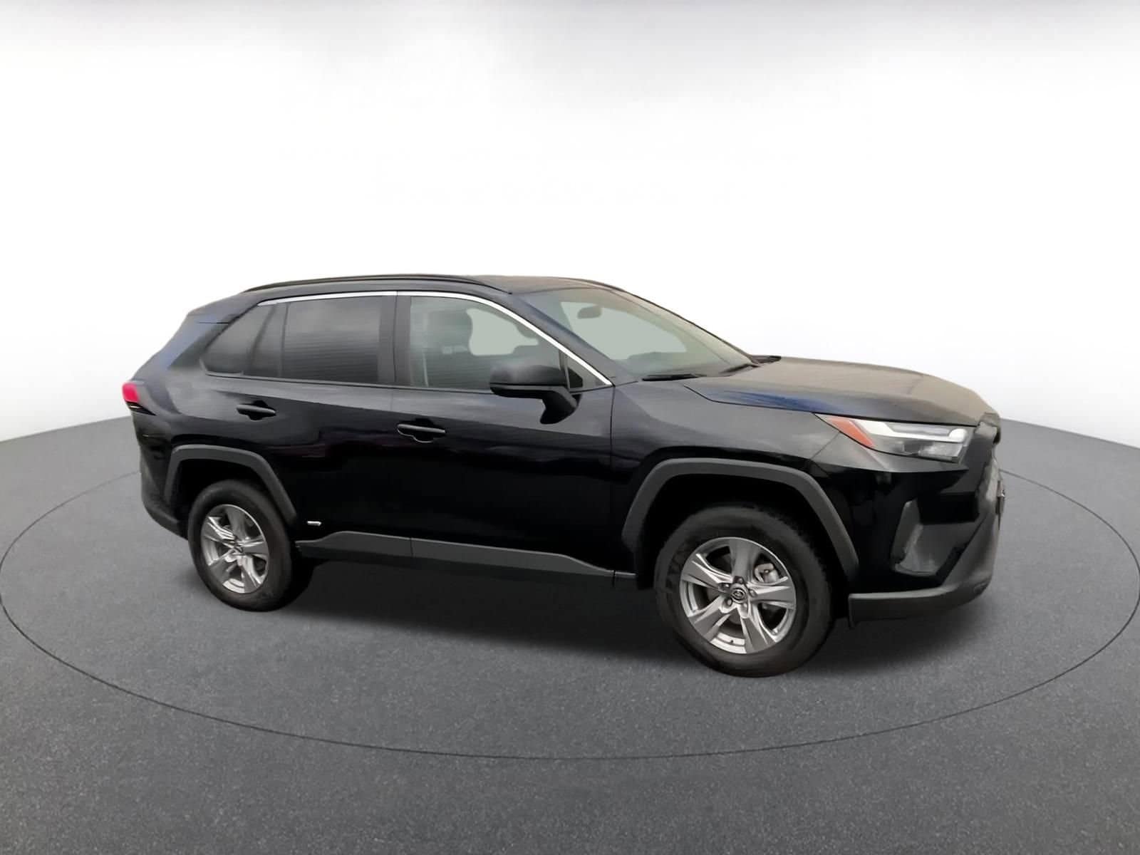 Thumbnail: 2025 Toyota RAV4 - 2