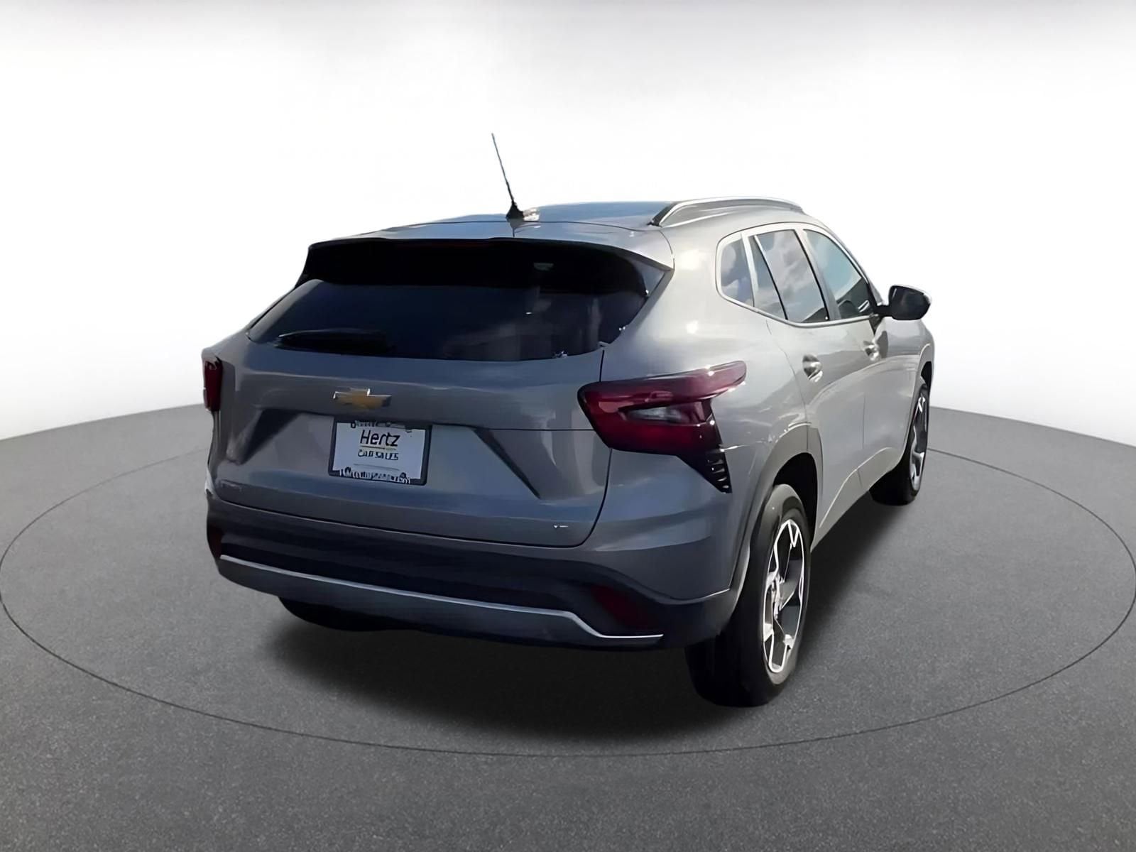 Thumbnail: 2025 Chevrolet Trax - 23