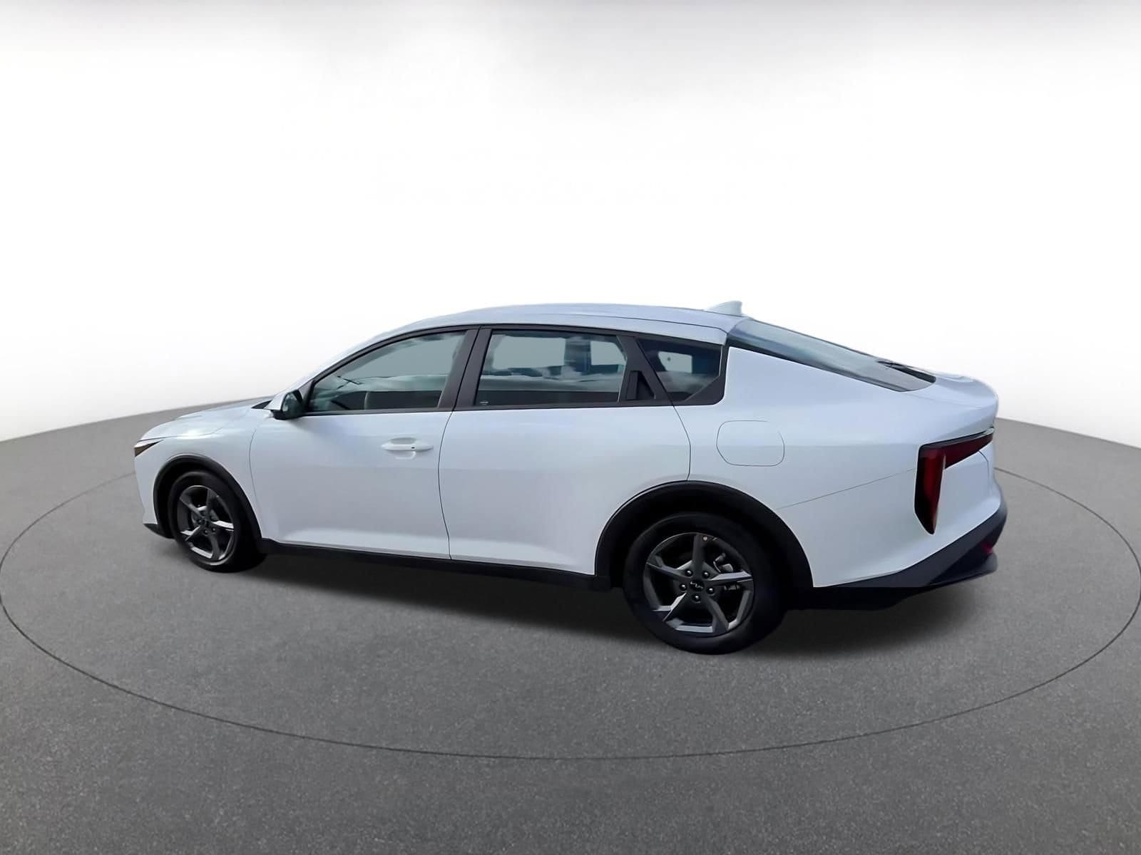 Thumbnail: 2025 Kia K4 - 10