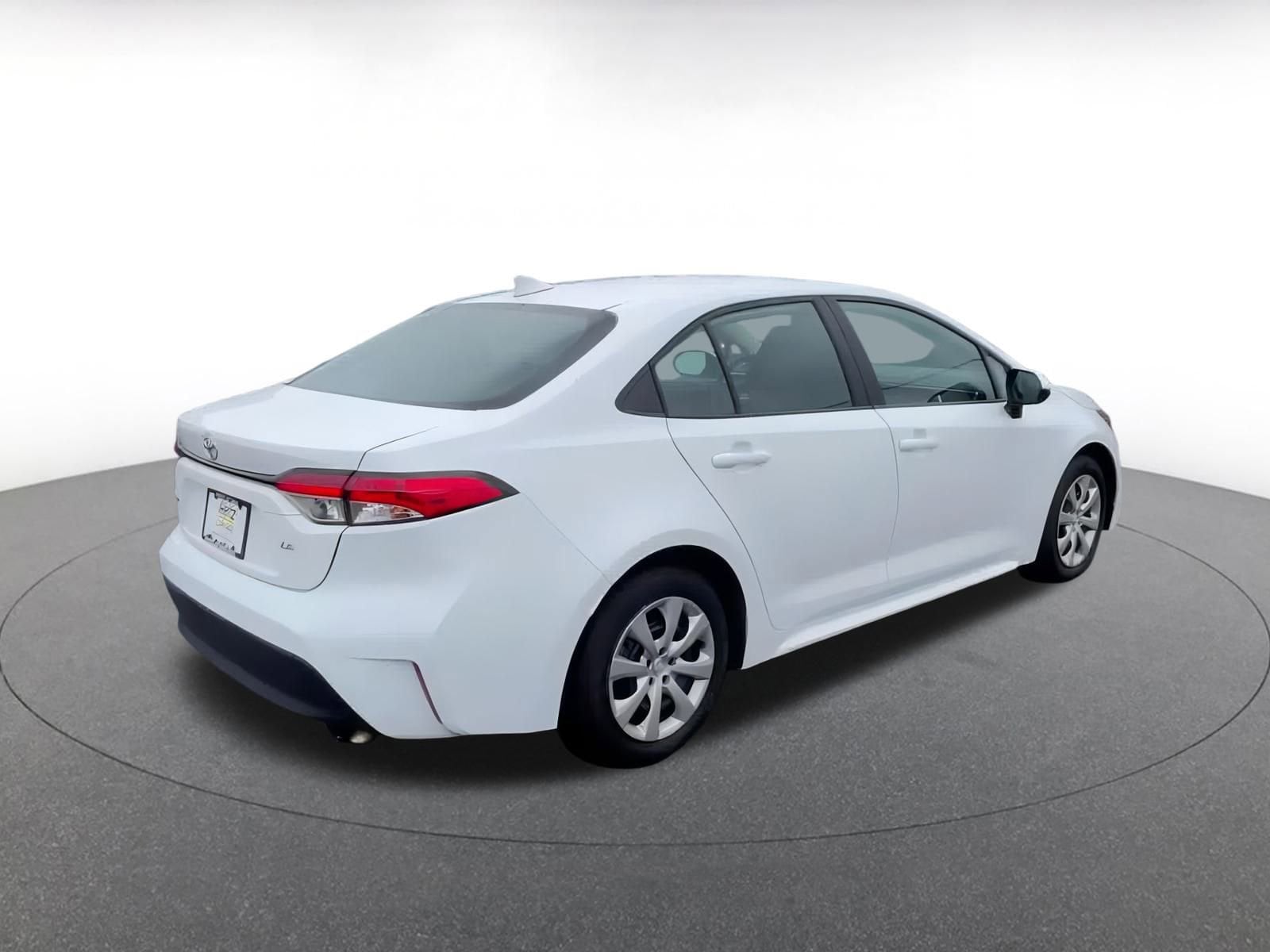 Thumbnail: 2024 Toyota Corolla - 15