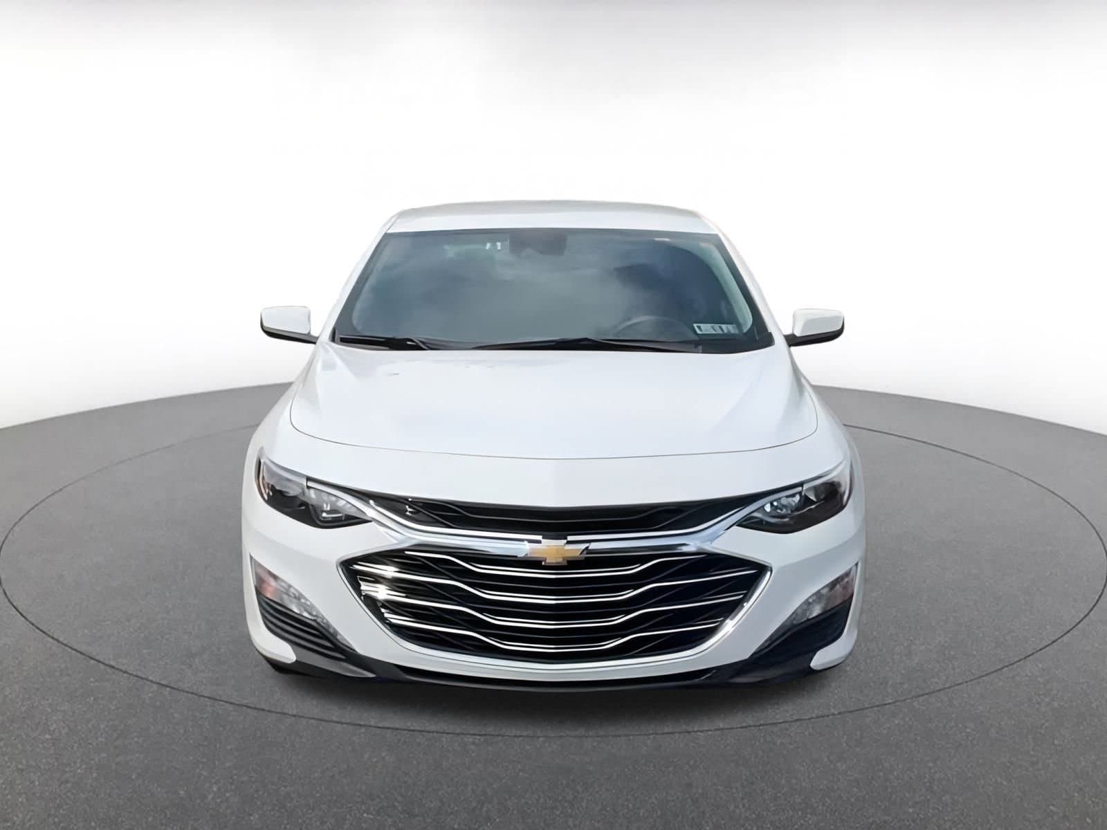 Thumbnail: 2024 Chevrolet Malibu - 5