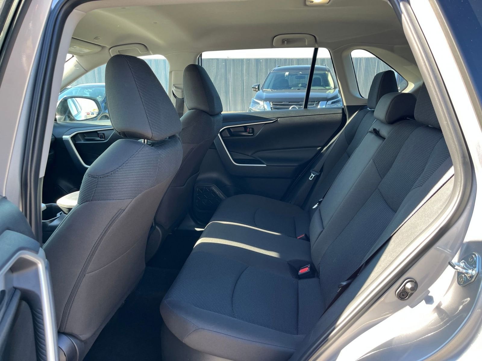 Thumbnail: 2025 Toyota RAV4 - 24