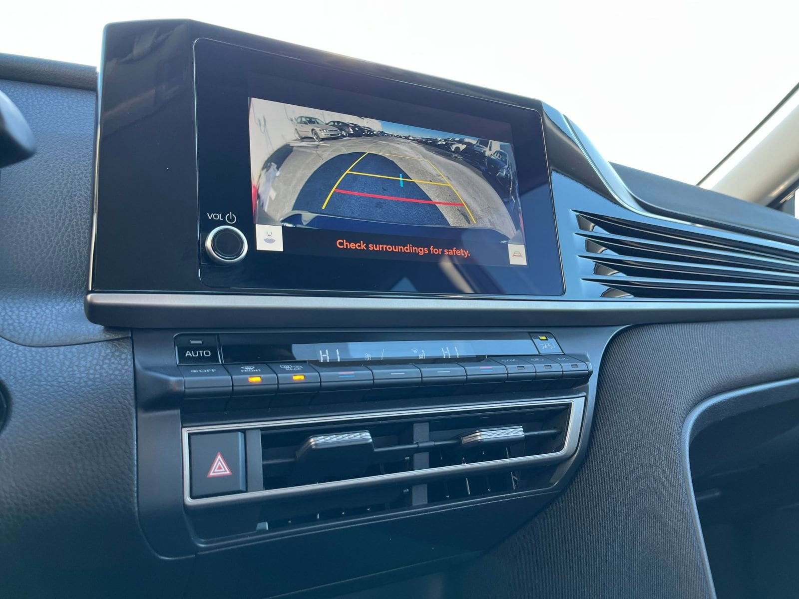 Thumbnail: 2025 Toyota Camry - 17