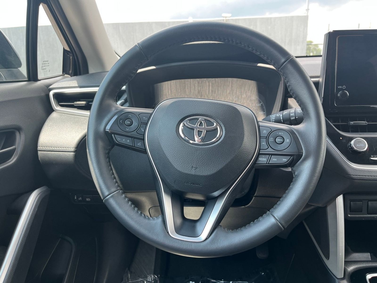 Thumbnail: 2024 Toyota Corolla Cross - 26