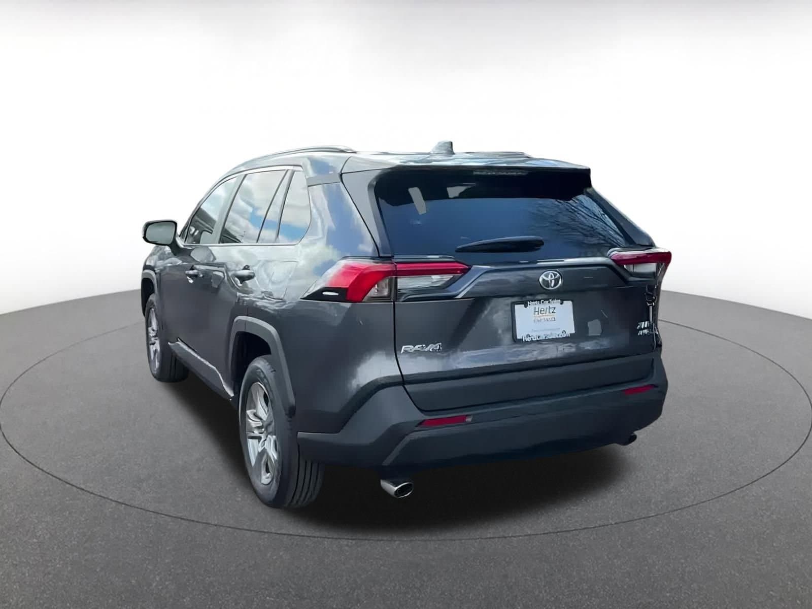 2024 Toyota RAV4 XLE 11